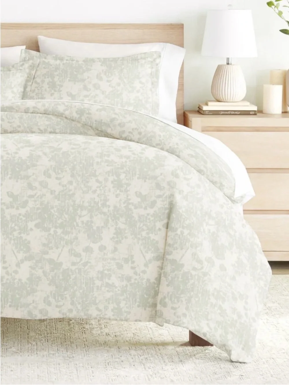 Soft Mint Patterned Duvet Cover and pillow case set - King